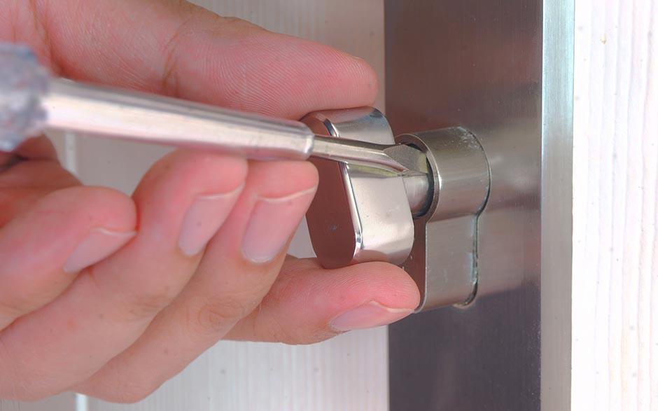 changer serrure porte Neuilly-sur-Seine